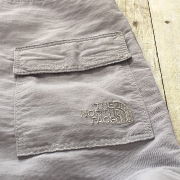 The North Face Paramount Valley Shorts - Picture 2 of 8